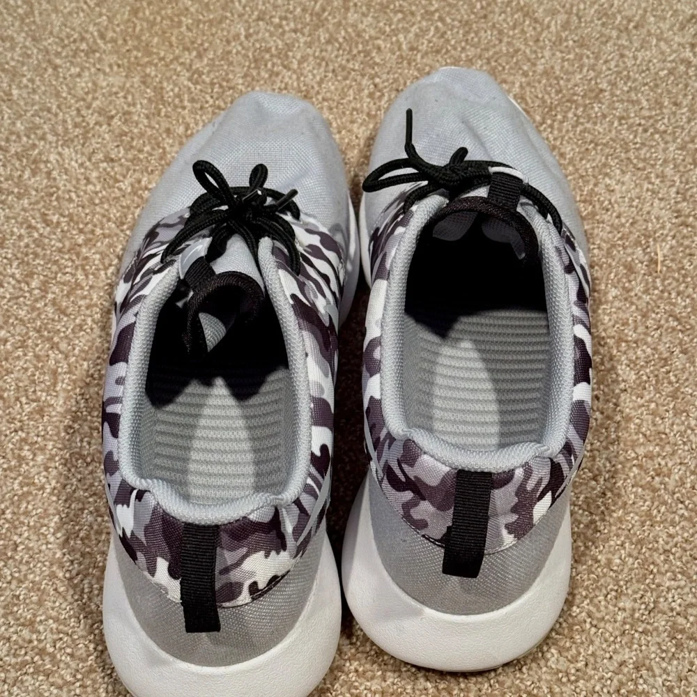 Men's Nike Roshe Running Shoes - Size 13 - Grey Camo - Picture 4 of 6